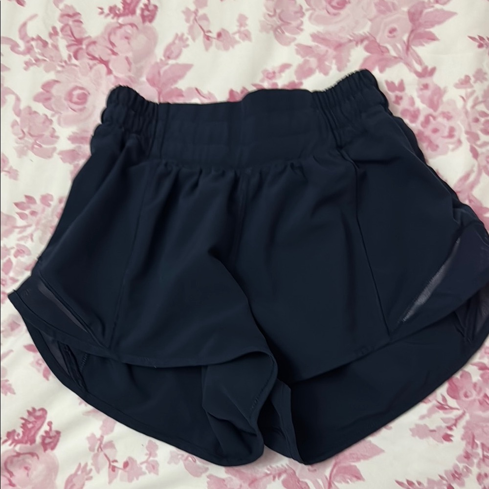 Lululemon Athletica Black Athletic Shorts with Built-in Liner